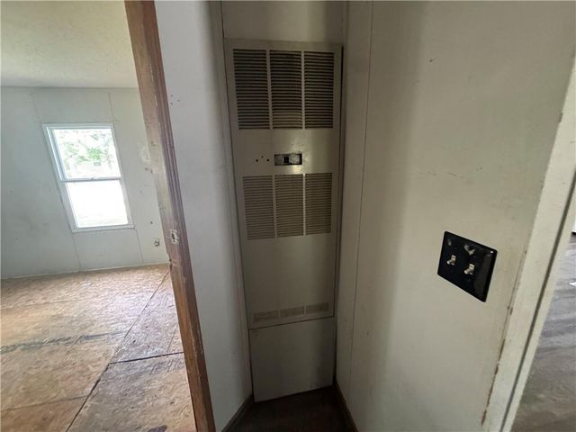 107 W 1st Street, Garden City, MO 64747