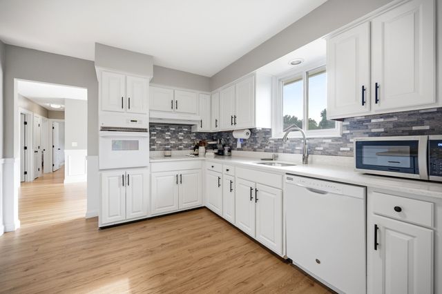 169 Raven, Lowell, MA 01852