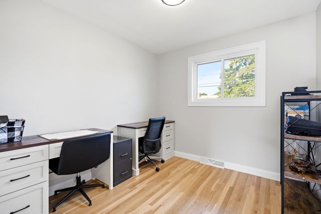 169 Raven, Lowell, MA 01852