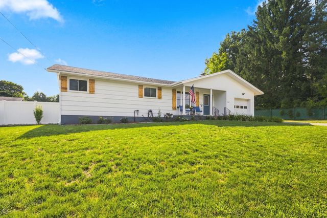 169 Raven, Lowell, MA 01852