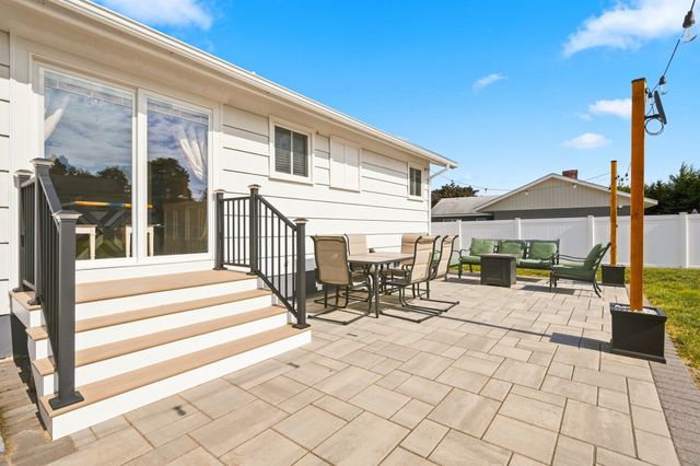 169 Raven, Lowell, MA 01852