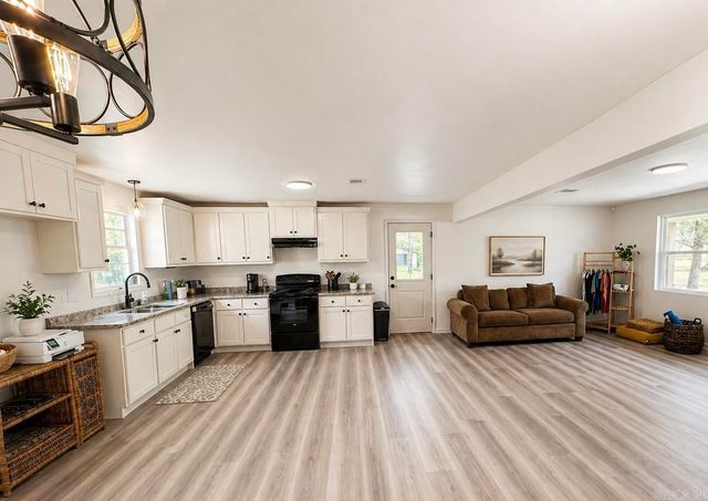 13910 Old Maumelle Road, North Little Rock, AR 72113