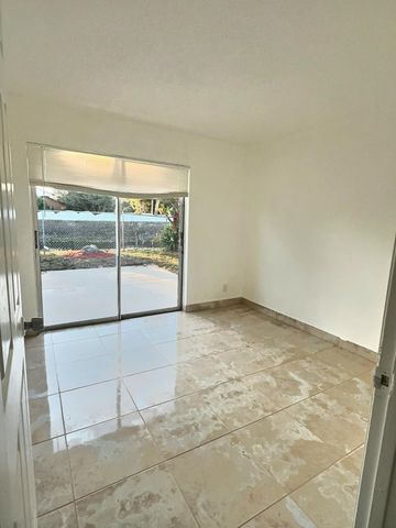 141 Plumage Lane, West Palm Beach, FL 33415