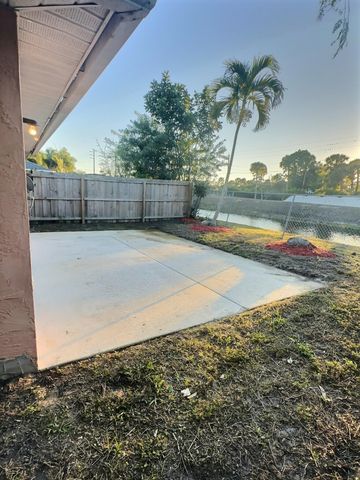 141 Plumage Lane, West Palm Beach, FL 33415