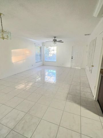 141 Plumage Lane, West Palm Beach, FL 33415