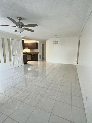 141 Plumage Lane, West Palm Beach, FL 33415