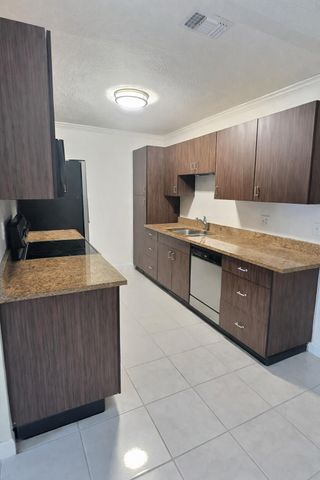 141 Plumage Lane, West Palm Beach, FL 33415