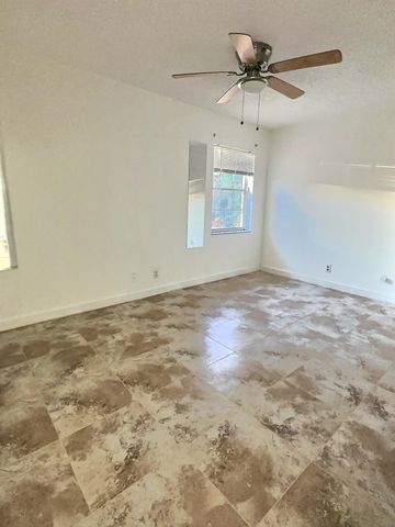 141 Plumage Lane, West Palm Beach, FL 33415