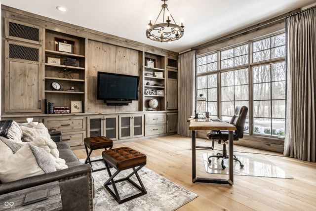 955 Bloor Lane, Zionsville, IN 46077