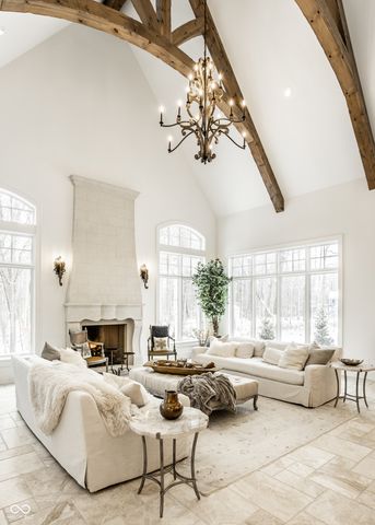 955 Bloor Lane, Zionsville, IN 46077