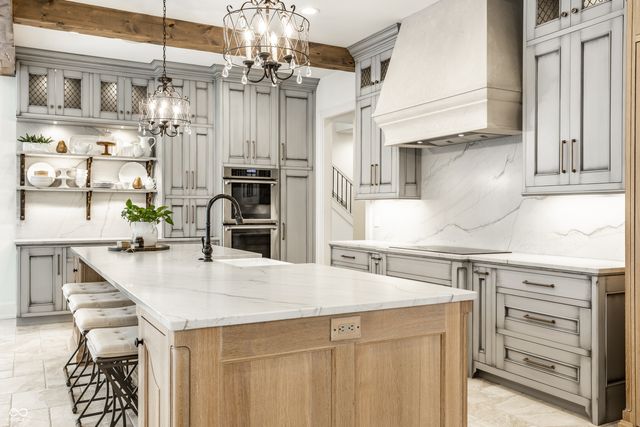 955 Bloor Lane, Zionsville, IN 46077