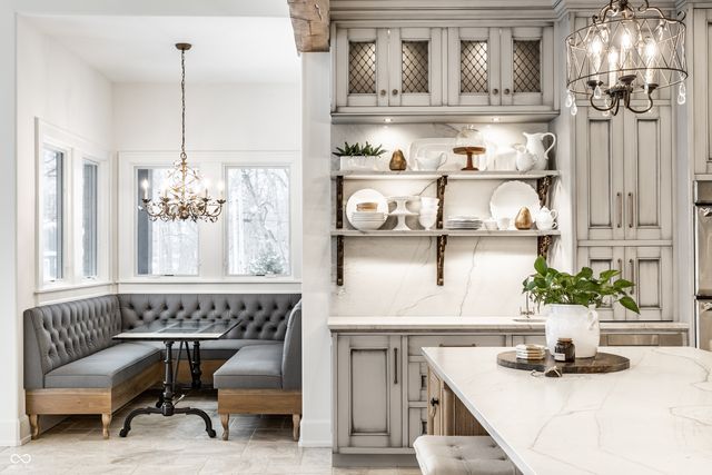 955 Bloor Lane, Zionsville, IN 46077