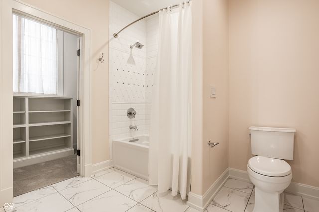 955 Bloor Lane, Zionsville, IN 46077