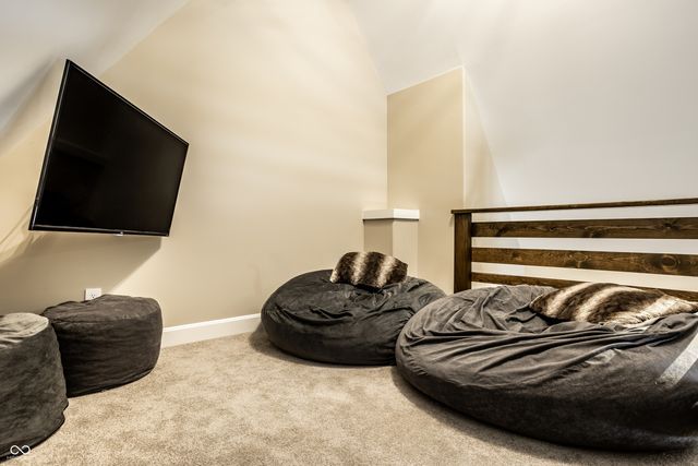 955 Bloor Lane, Zionsville, IN 46077