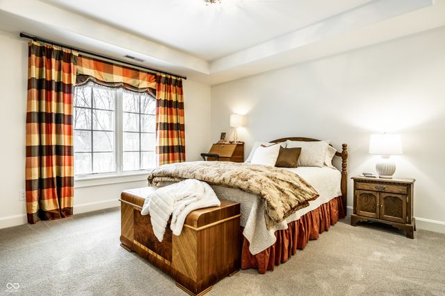 955 Bloor Lane, Zionsville, IN 46077