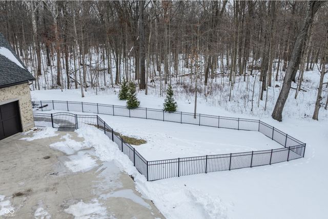 955 Bloor Lane, Zionsville, IN 46077