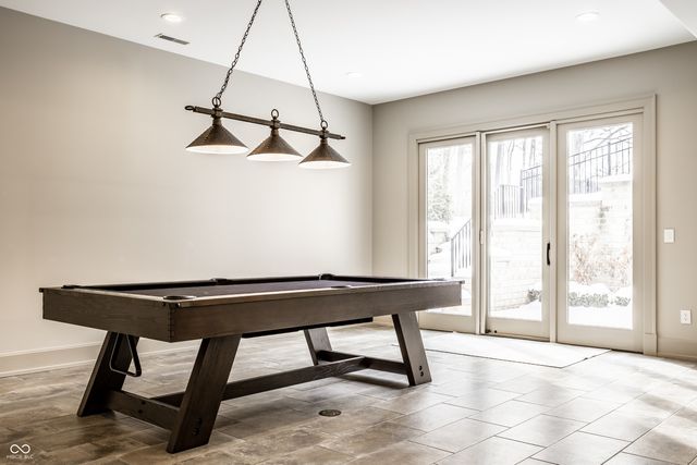 955 Bloor Lane, Zionsville, IN 46077