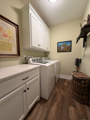 2095 Lake Louisa Loop, Monteagle, TN 37356