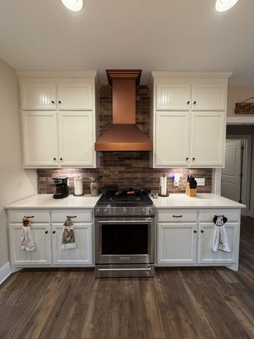 2095 Lake Louisa Loop, Monteagle, TN 37356