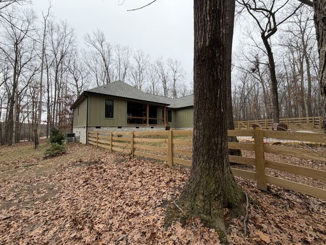 2095 Lake Louisa Loop, Monteagle, TN 37356