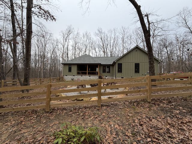 2095 Lake Louisa Loop, Monteagle, TN 37356