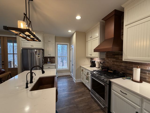 2095 Lake Louisa Loop, Monteagle, TN 37356