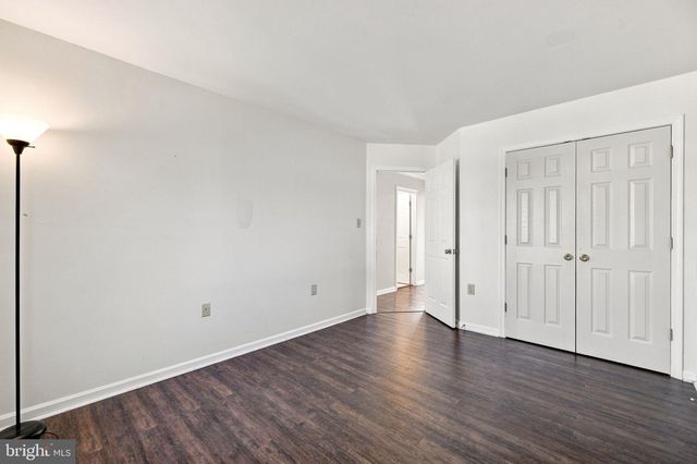567 CROSSWINDS DR, Charles Town, WV 25414