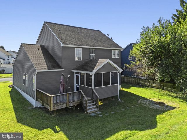567 CROSSWINDS DR, Charles Town, WV 25414