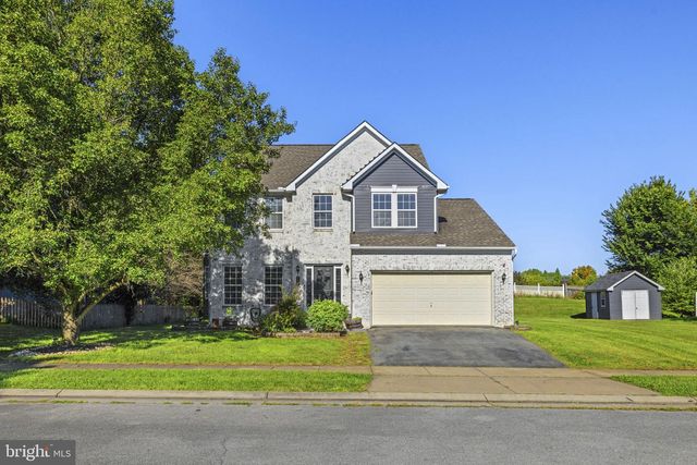 567 CROSSWINDS DR, Charles Town, WV 25414