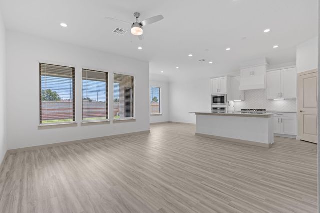 3311 Concorde Heights, Pearland, TX 77581