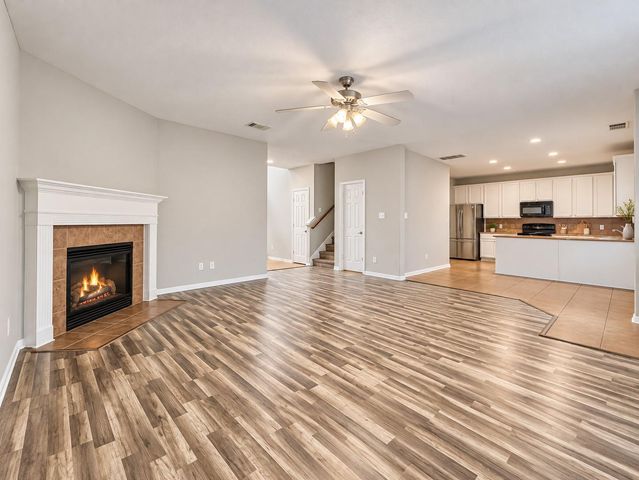 43 W Spindle Tree Circle, The Woodlands, TX 77382