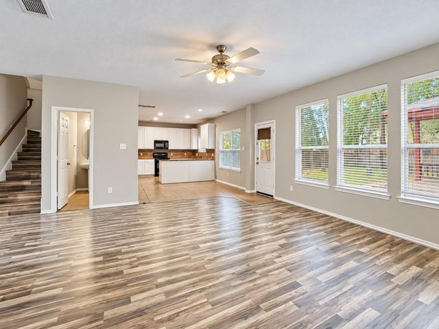 43 W Spindle Tree Circle, The Woodlands, TX 77382