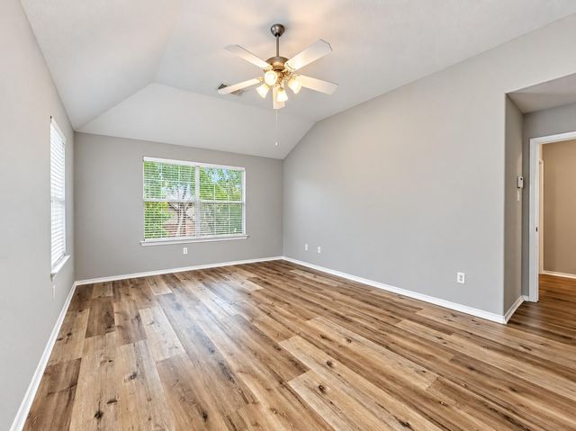 43 W Spindle Tree Circle, The Woodlands, TX 77382