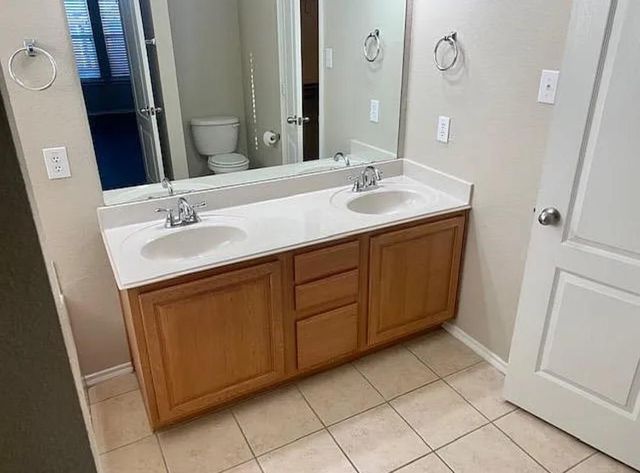 420 Sandy Creek Drive, Fort Worth, TX 76131