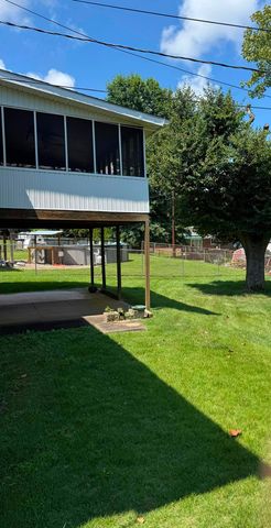 121 Willoughby Avenue, Huntington, WV 25705