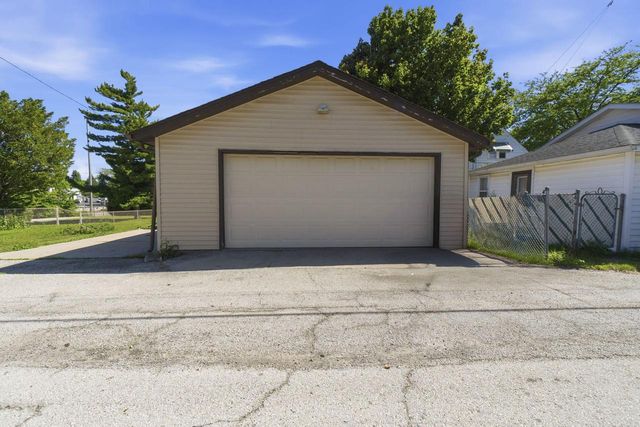 9218 Durand AVENUE, Sturtevant, WI 53177