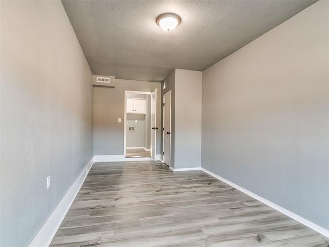 813 N Southminster Street, Moore, OK 73160