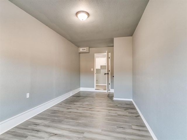 813 N Southminster Street, Moore, OK 73160