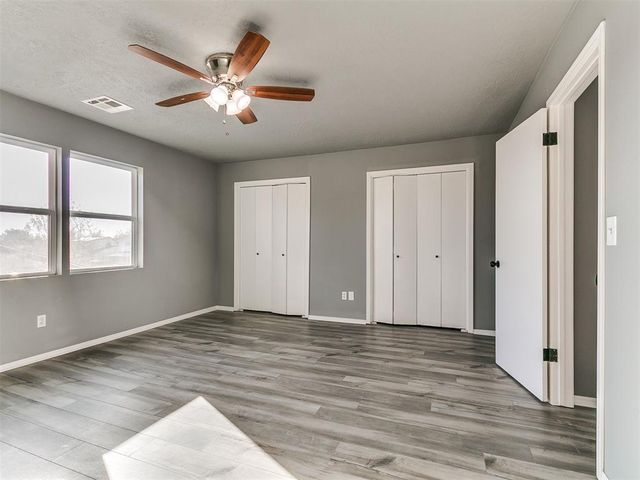 813 N Southminster Street, Moore, OK 73160