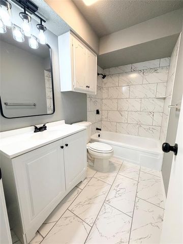 813 N Southminster Street, Moore, OK 73160