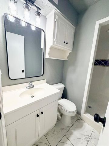 813 N Southminster Street, Moore, OK 73160