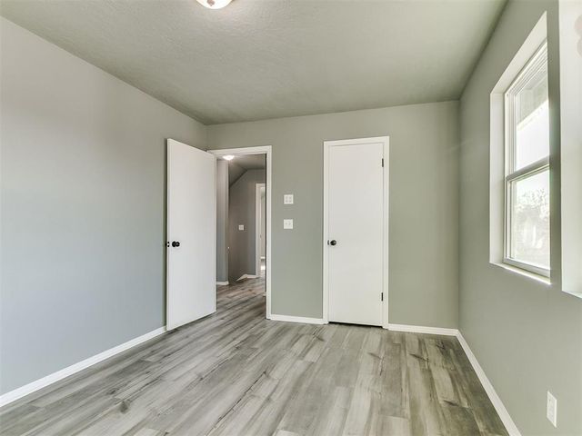 813 N Southminster Street, Moore, OK 73160