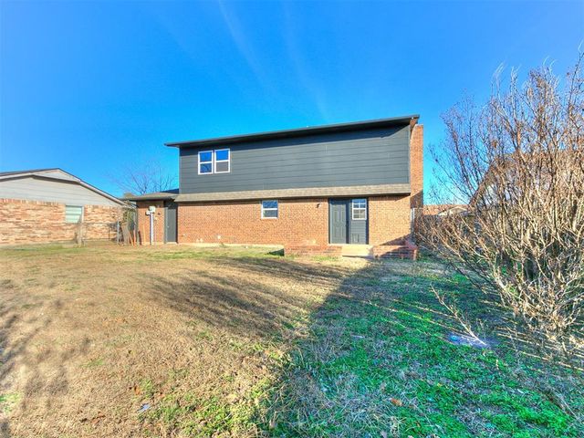 813 N Southminster Street, Moore, OK 73160