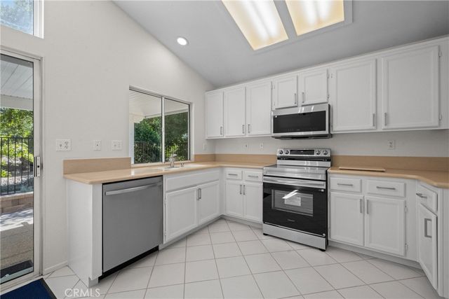 23955 Via Astuto, Murrieta, CA 92562