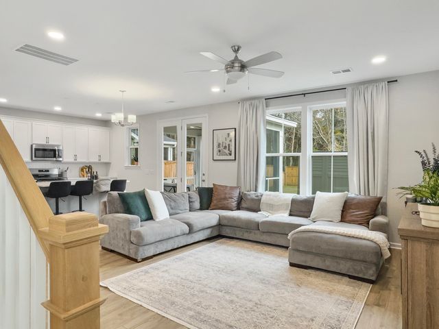 4012 Windsor Ward Lane, North Charleston, SC 29420