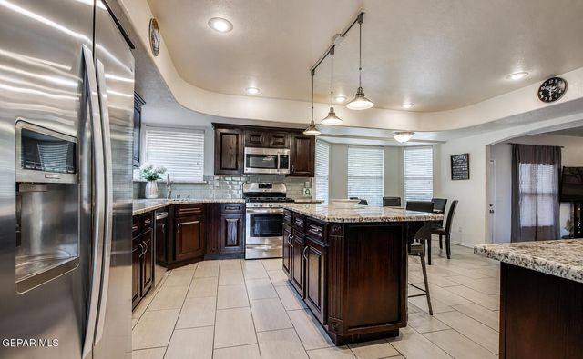 12209 Riane Chantee Drive, El Paso, TX 79936