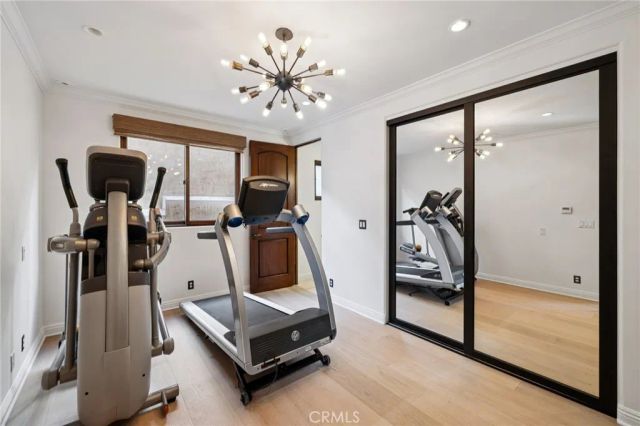 215 S Poinsettia Avenue, Manhattan Beach, CA 90266