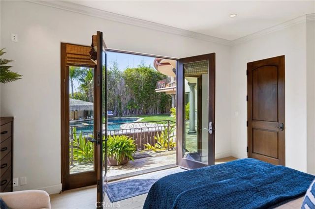 215 S Poinsettia Avenue, Manhattan Beach, CA 90266