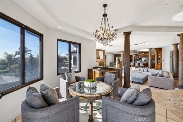 215 S Poinsettia Avenue, Manhattan Beach, CA 90266