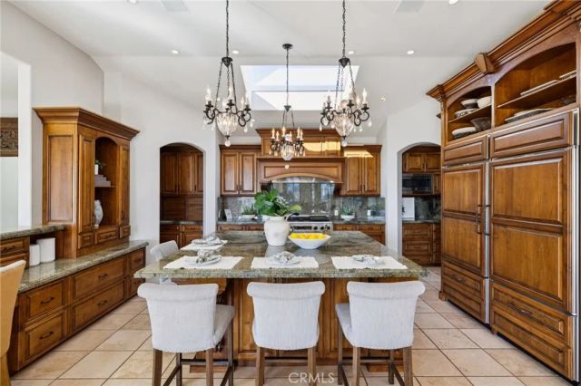 215 S Poinsettia Avenue, Manhattan Beach, CA 90266